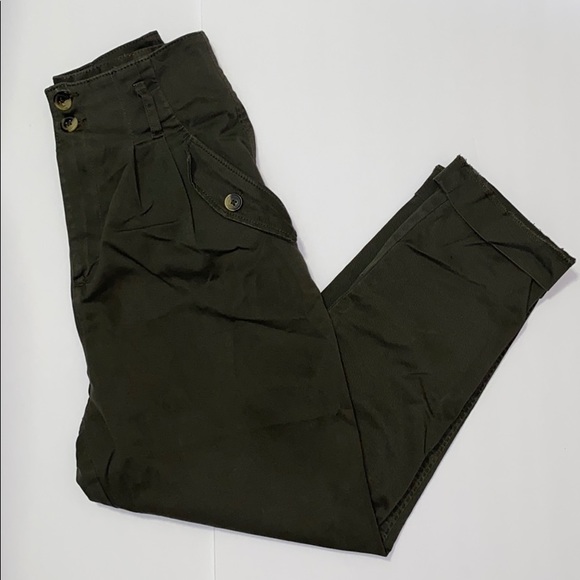🎉 H&M Green Belted Pants - Picture 2 of 6